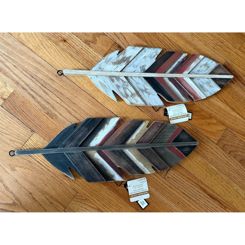 Ashland Rustic  Feather Distressed‎ Wood Hangings Decor 2 Set